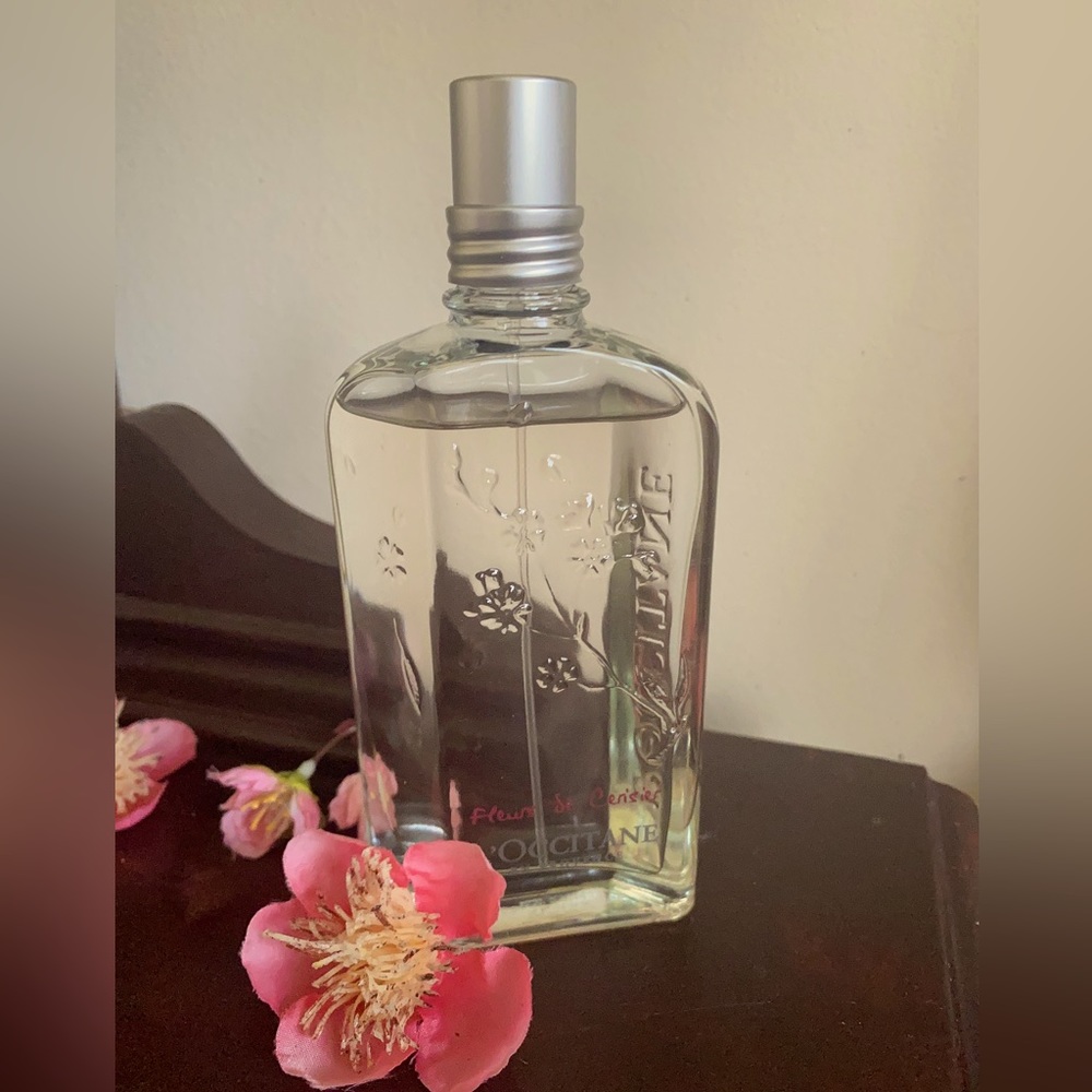 L’occitane fleur de Cerisier (cherry blossom) eau de toilette